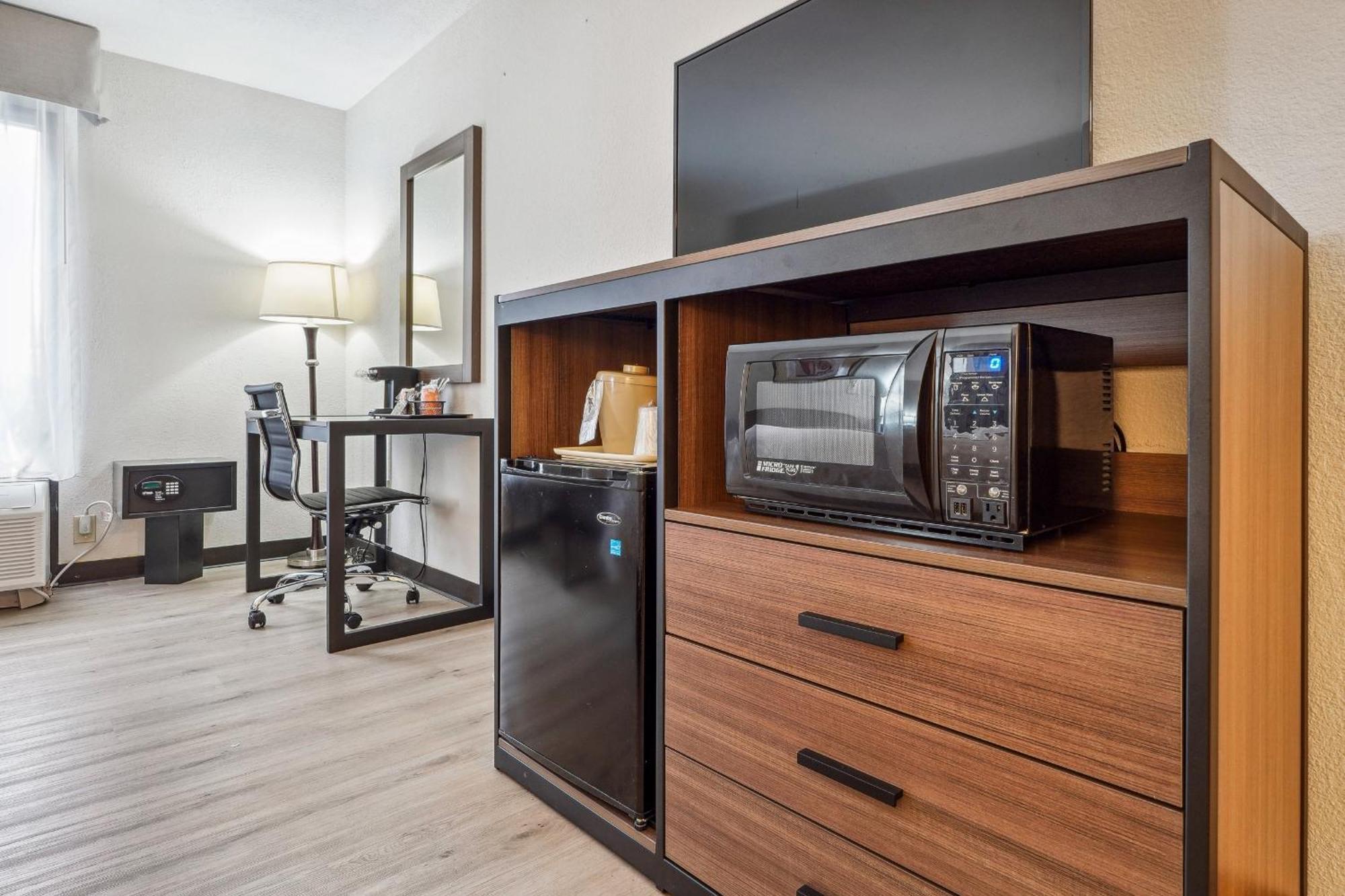 Quality Inn & Suites Dawsonville Eksteriør billede