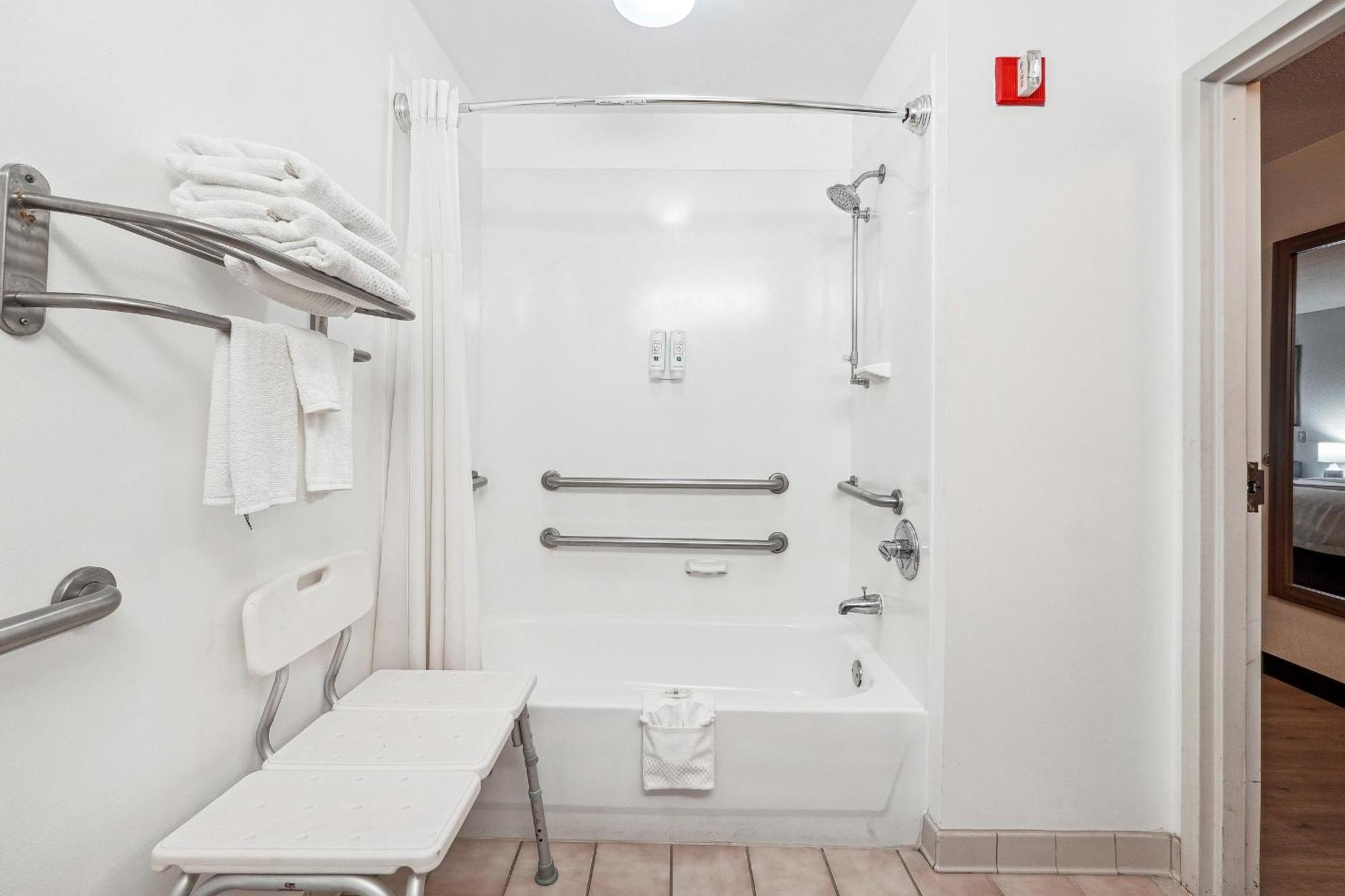 Quality Inn & Suites Dawsonville Eksteriør billede