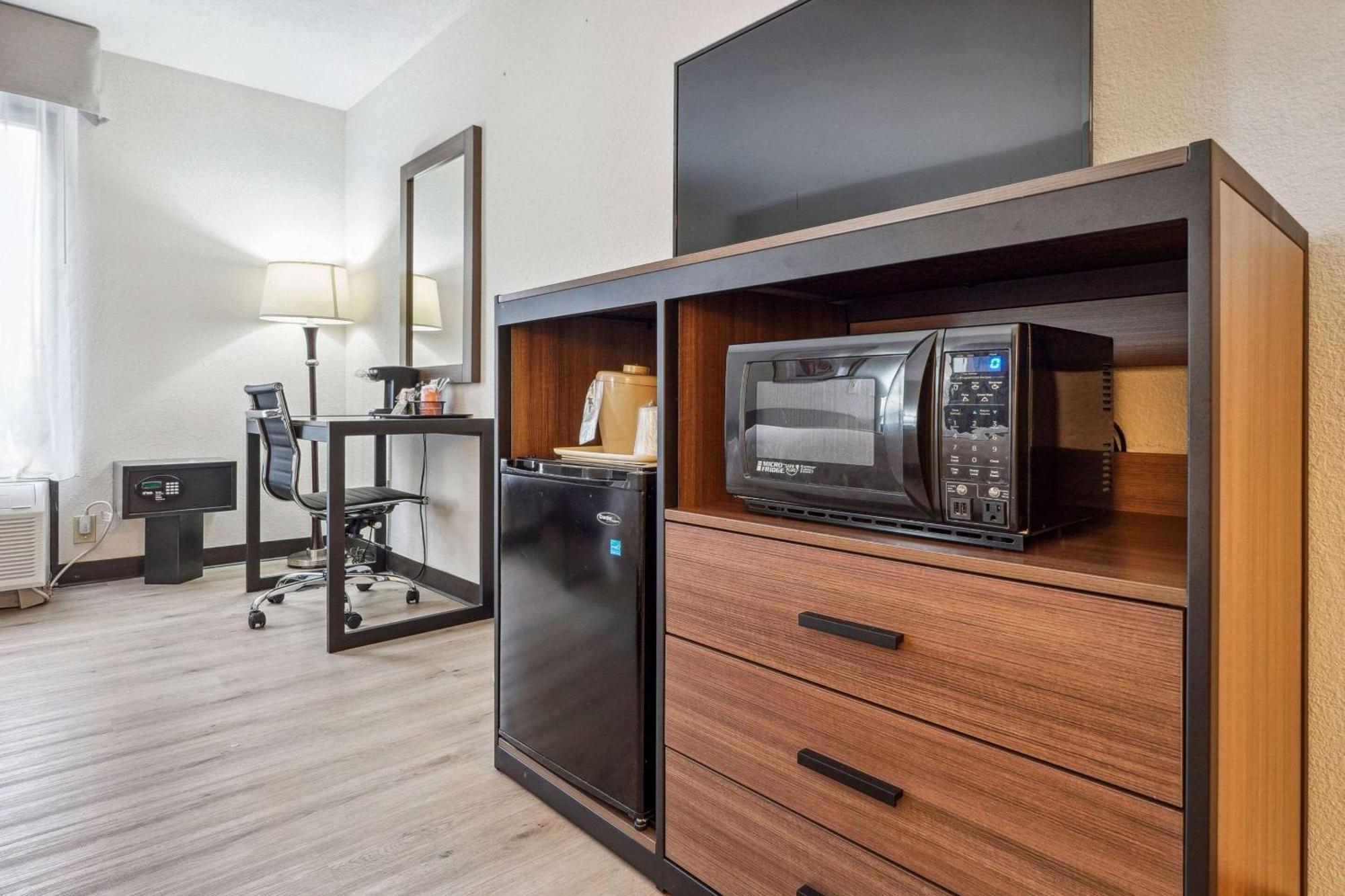 Quality Inn & Suites Dawsonville Eksteriør billede