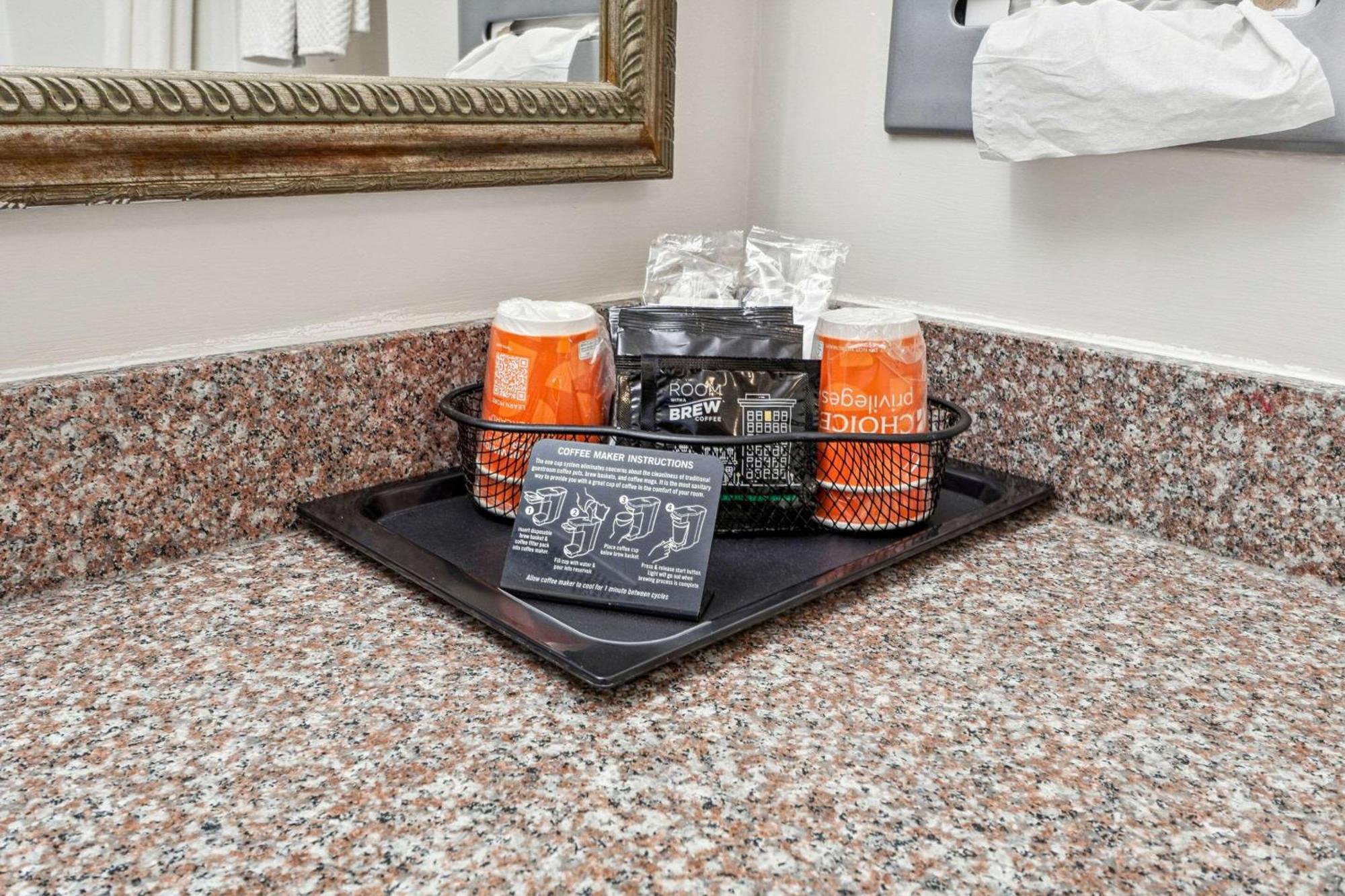 Quality Inn & Suites Dawsonville Eksteriør billede