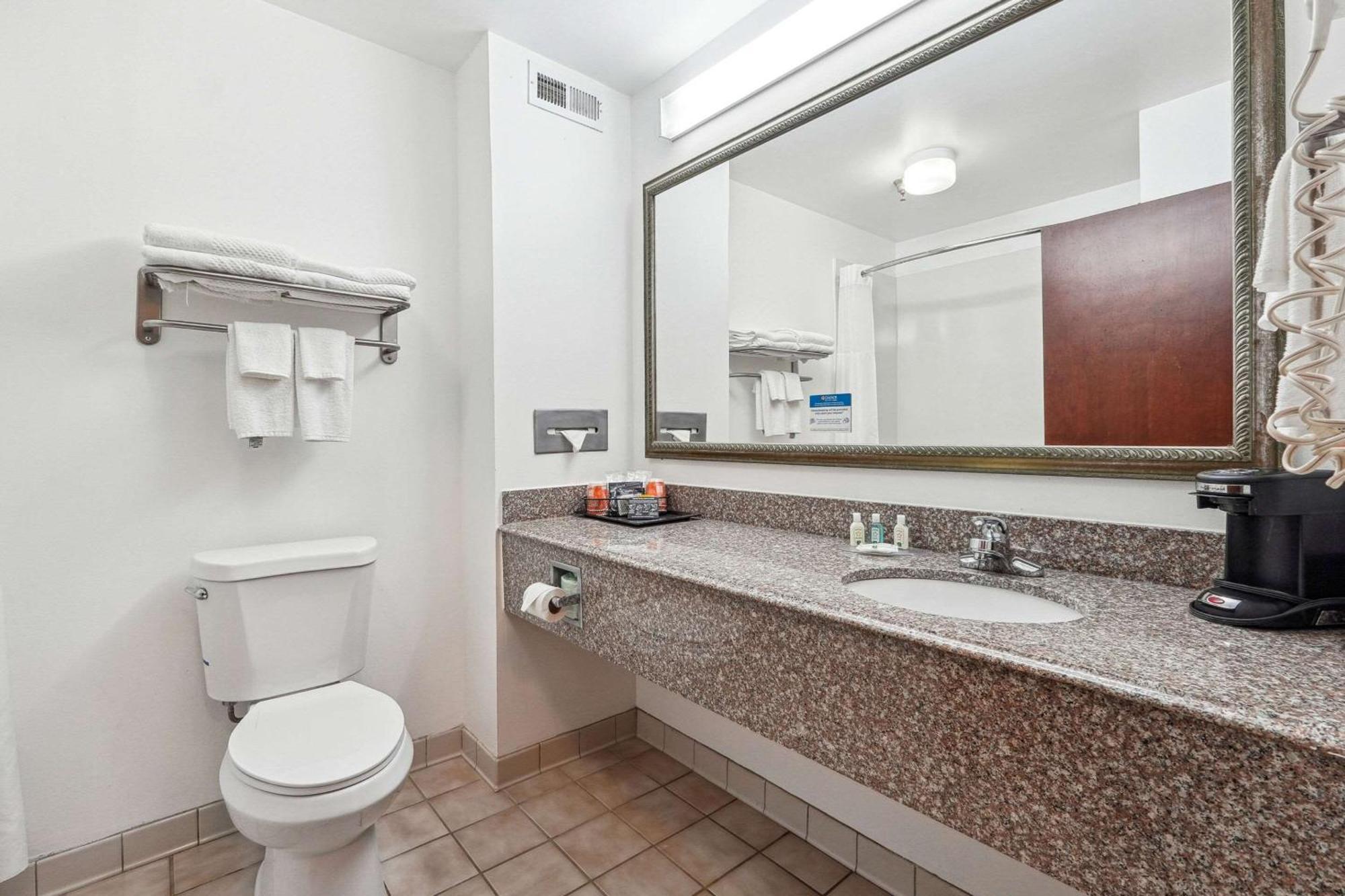 Quality Inn & Suites Dawsonville Eksteriør billede